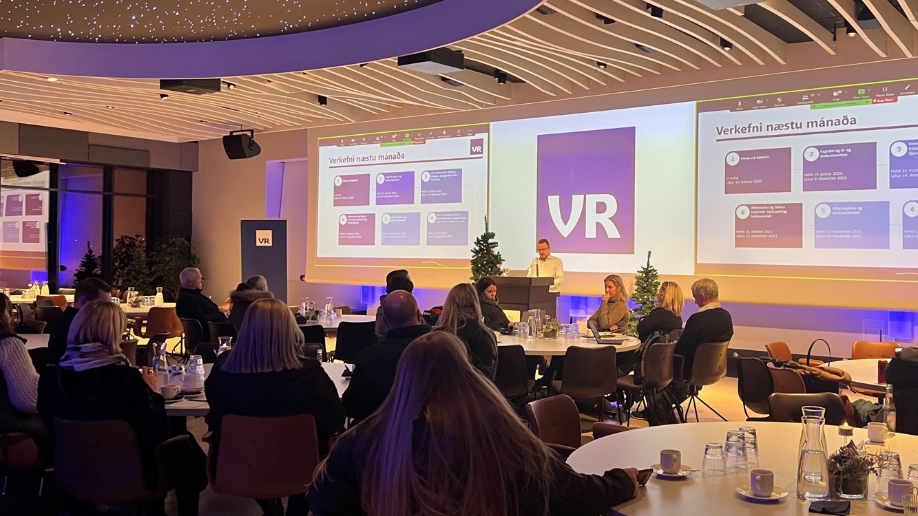 Felagsfundur 14Des 2