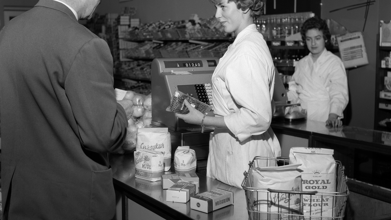 Forsíða VR Blaðsins 1.Tbl 2021 GRÓ 008 038 3 2 (1)